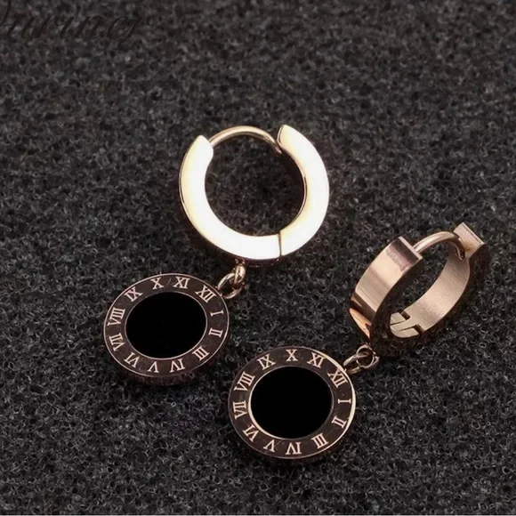 Black and Gold Disc Women Dangle Earrings by Grathia Cero - Picture 6 of 6